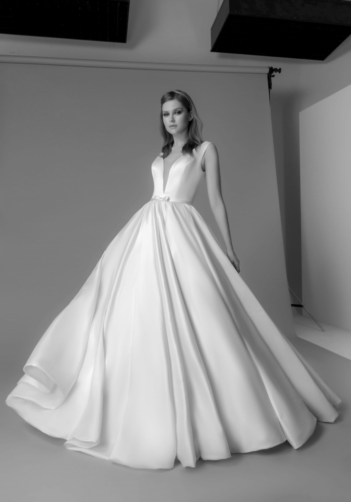 Viola wedding dress