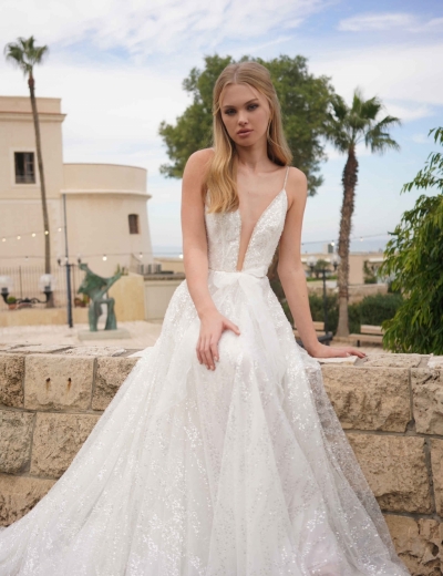 Melanie wedding dress