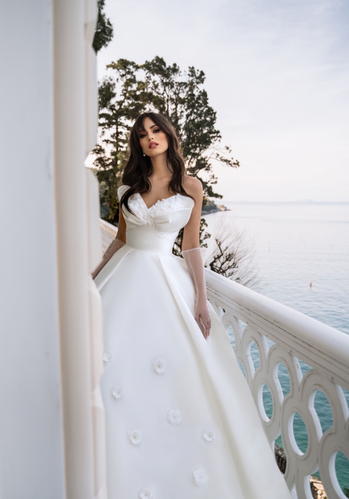 Roma wedding dress