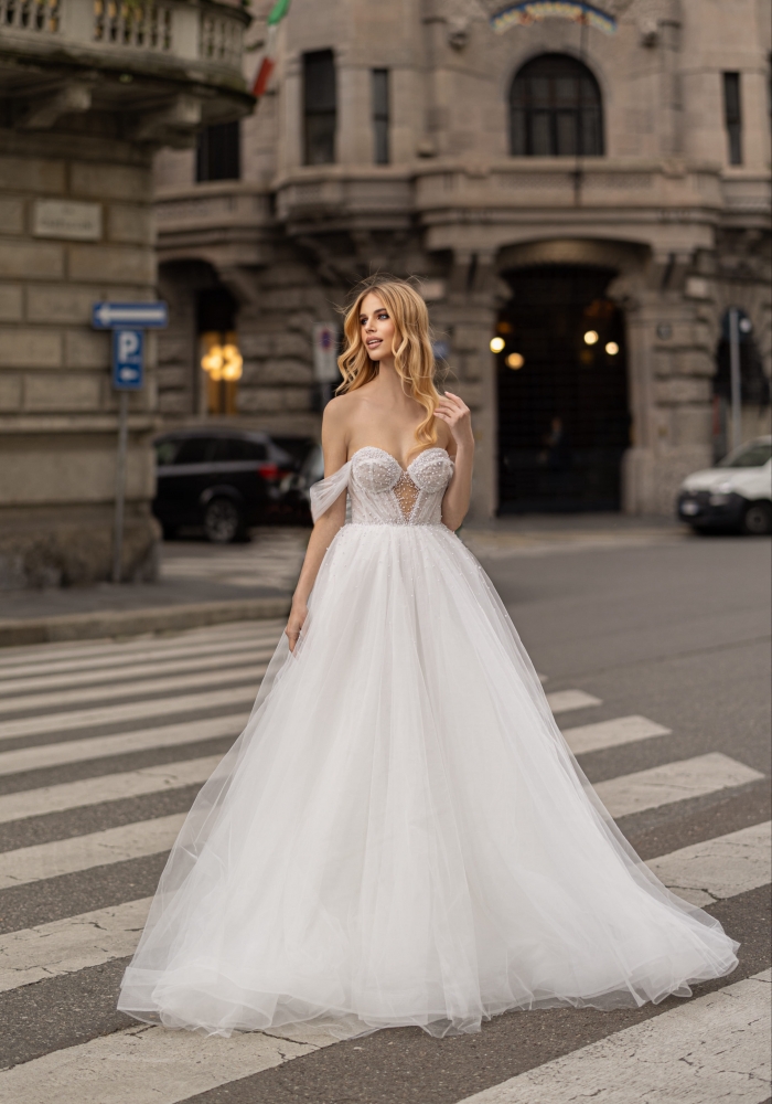 Charm wedding dress